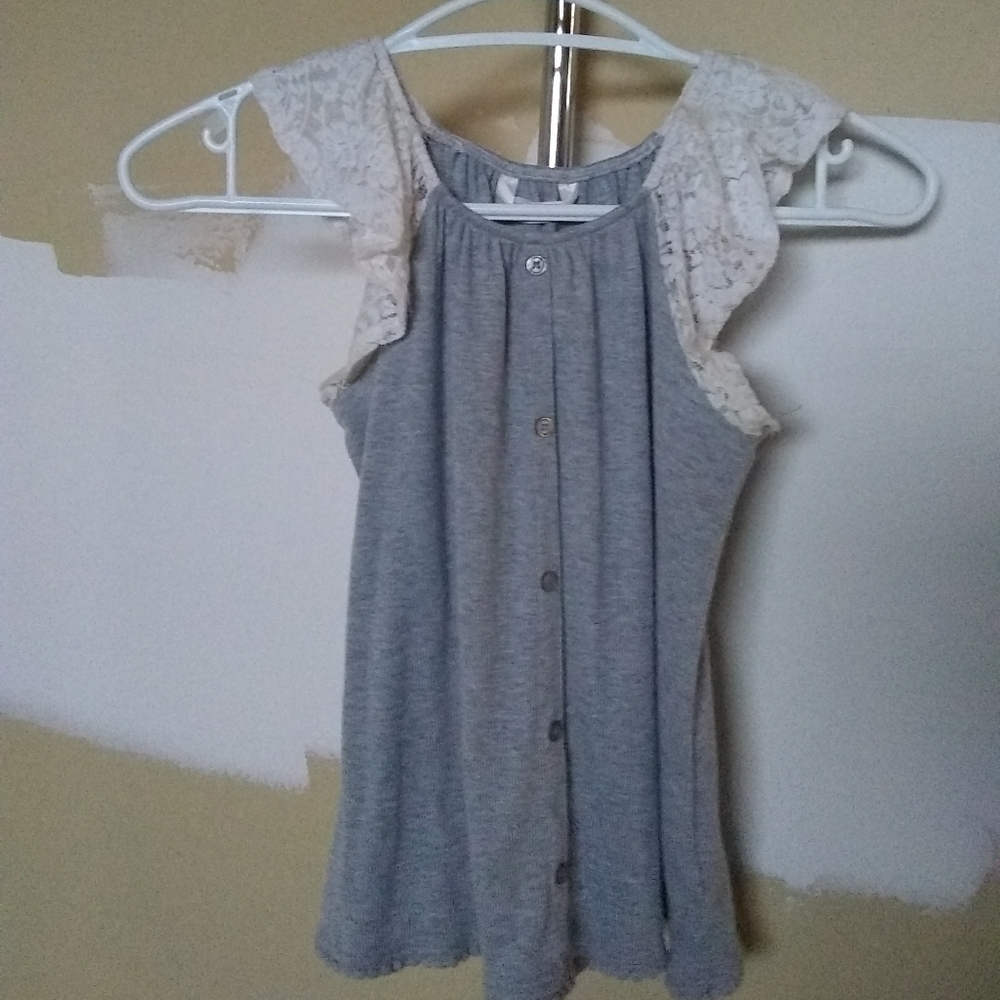 Tanktop lace cap sleeve
